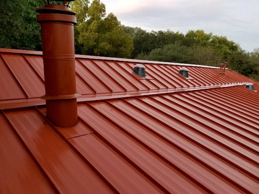 this is a picture of standing seam metal roof in Langley, BC